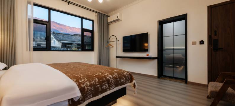 邂逅DaLi·花海阁·黑调设计师美学民宿图片