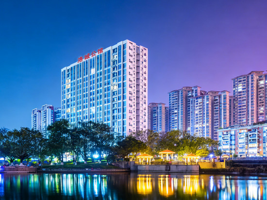 洛城·高空云端城景|City·View公寓(市广路地铁站店)