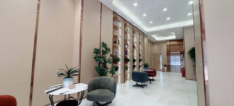 积石山丝路名庭酒店图片