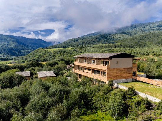 半渡·安那达野奢度假庄园(香格里拉店)