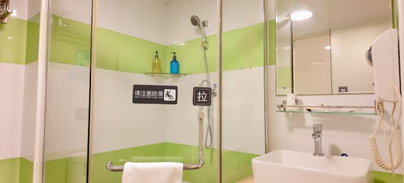 7天连锁酒店(南安东南财富广场店)图片