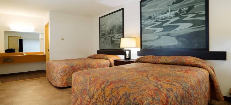 奥斯卡卢萨酒店靠近埃迪维尔(Hotel O Oskaloosa Near Eddyville)图片