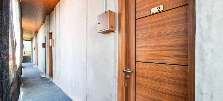 红多兹家庭旅馆普禾加多火车站2(RedDoorz near Stasiun Purwokerto 2)图片