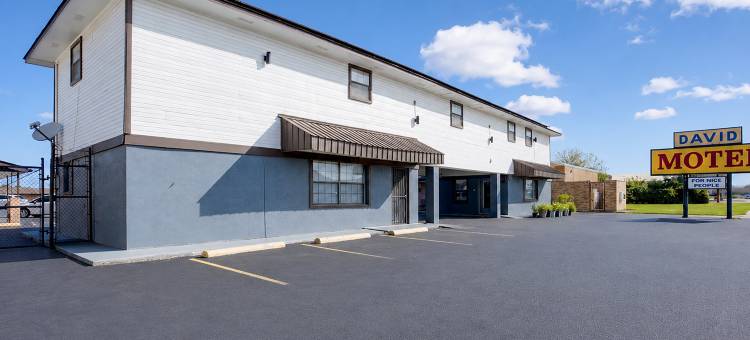 密苏里布兰森科洛尼地山旅馆(Colonial Mountain Inn Branson MO)图片