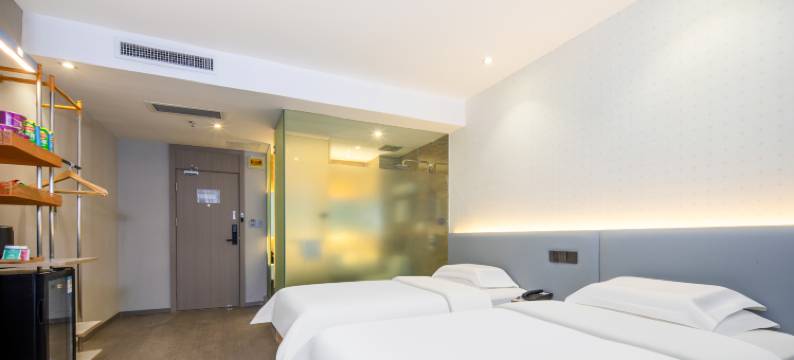 网鱼电竞酒店(无锡火车站中山路店)图片