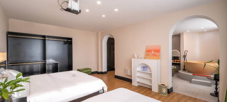 涠洲岛一生所爱法式民宿(西角码头店)图片