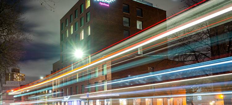 伦敦斯特拉特福酒店(Roomzzz London Stratford)图片