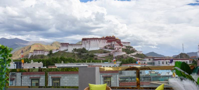 拉萨彼暧民宿(布达拉宫店)图片