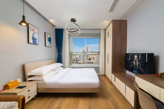 来住星辰酒店(西昌邛海火把广场店)