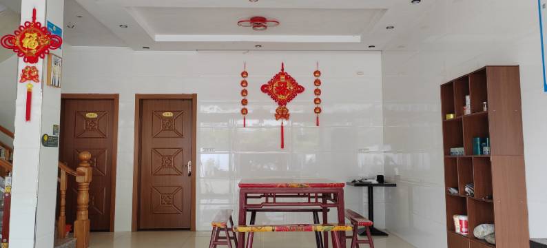 三清山秀月山舍图片