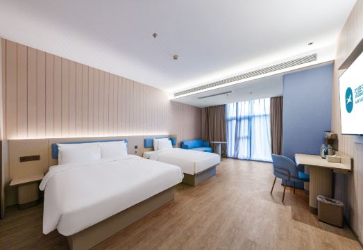 HanTing Hotel (Shanghai Pudong Airport Shixin Road) Hotel Overview