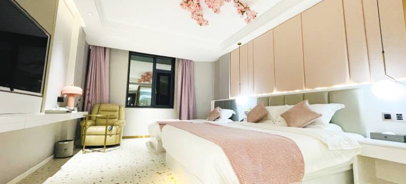 陇川金汇酒店(象乘财富中心店)图片