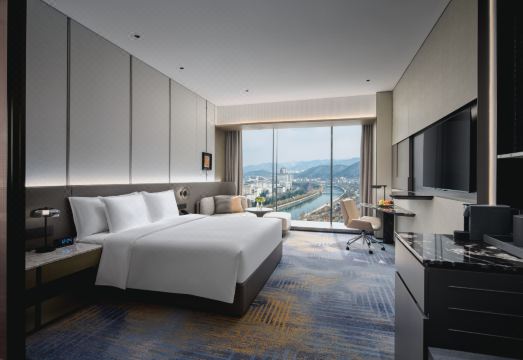 Crowne Plaza SHANGLUO by IHGHotel Overview