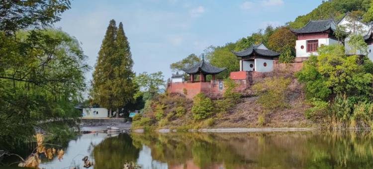 戏悦欢影酒店(遗爱湖黄冈科技职业学院店)图片