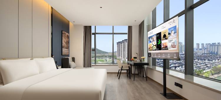 无锡东站映月湖公园地铁站亚朵酒店图片