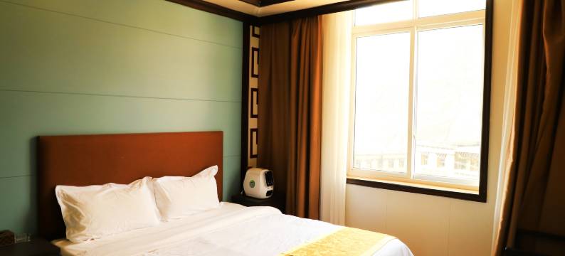 鑫豪大酒店(稻城亚丁景区店)图片