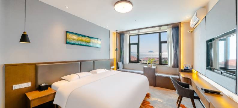 青岛海林山庄大酒店(石老人海水浴场海安路地铁站店)图片