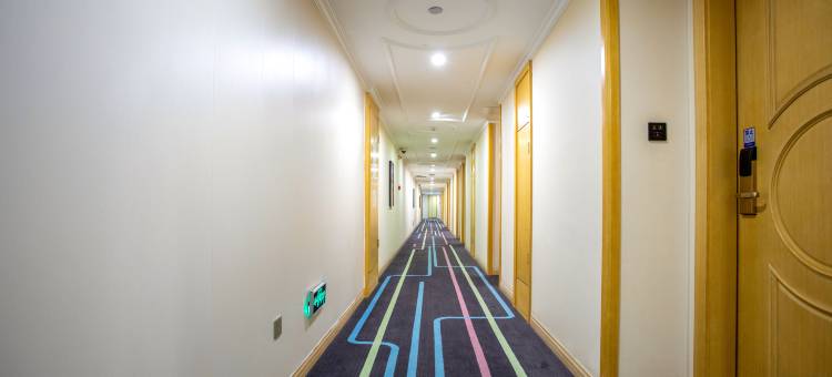 网鱼电竞酒店(上海虹桥火车站店)图片