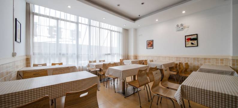 南城假日酒店(上海周浦万达广场康桥地铁站店)图片