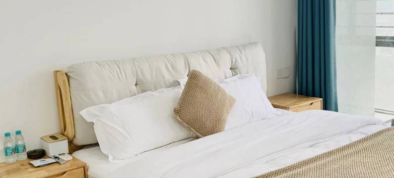 萌马·悟悦名宿(高新区万达广场店)图片