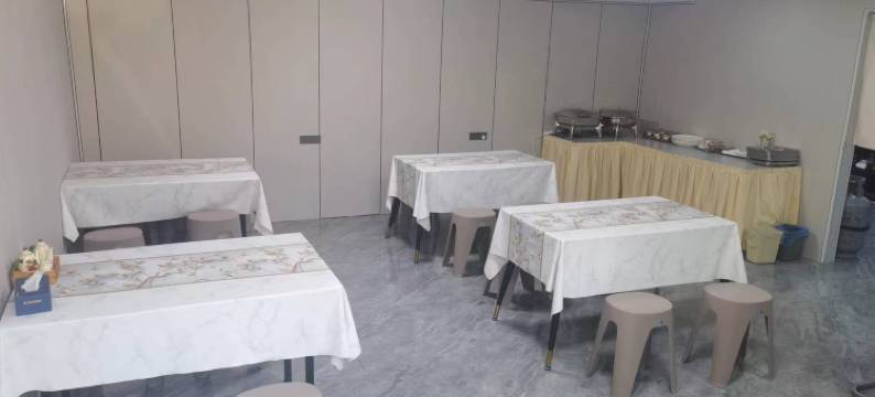 那拉提蓬山风起民宿图片