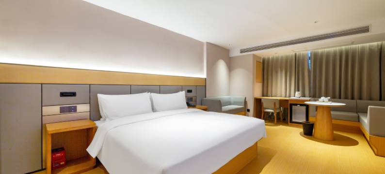 轻舟酒店(银盆岭万达广场六沟垅地铁站店)图片