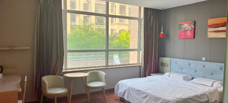 豪庭假日酒店(万达靓海金科店)图片