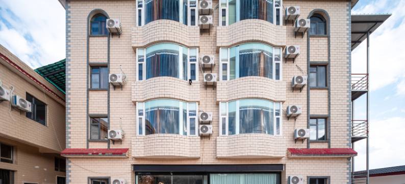 胜维尼精品酒店(昆明长水国际机场店)图片