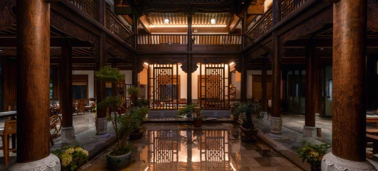 亭院.民宿(朝阳楼建水古城小火车店)图片