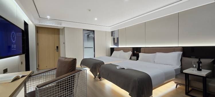 曲靖金凤凰芮汐酒店(沾益玉林广场店)图片