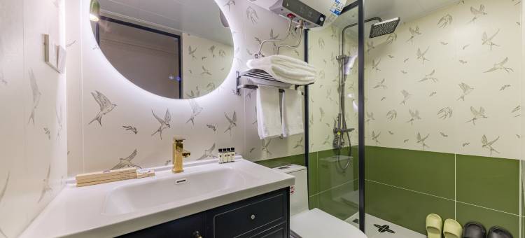 拾悦YOLO民宿(厦门北站店)图片