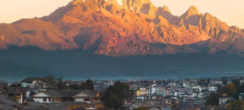 Cure斑斓·自然美学观古城全景度假庭院(丽江古城大水车店)图片