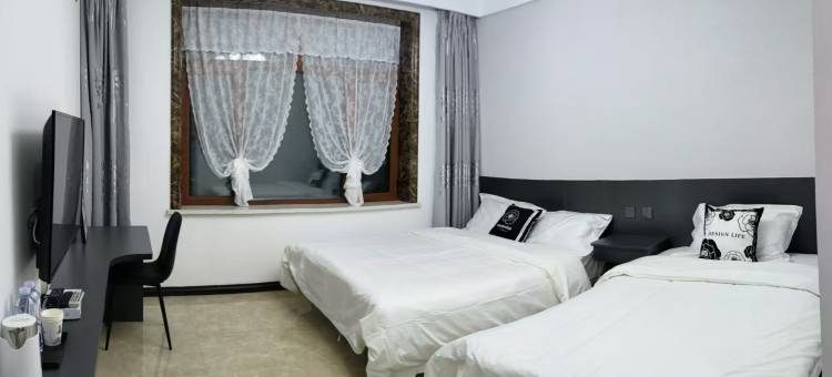 美山农家院(长白山黄松浦检票大厅店)图片