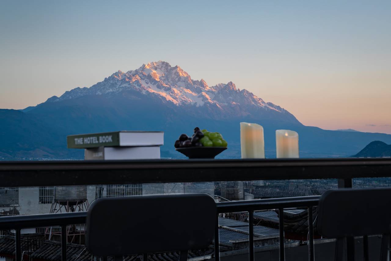 Rustlux仟那·雪山观景花园庭院设计师美宿(古城大水车店)图片