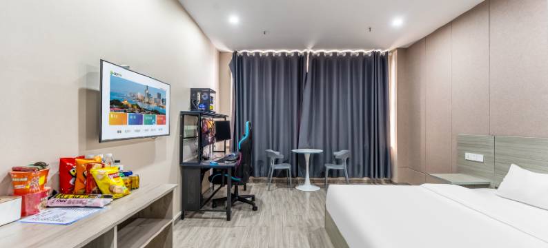 竞族电竞酒店(镇江金港生活广场店)图片