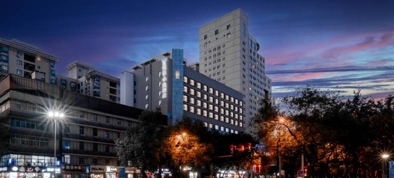 悦廷·华逸酒店(西安钟楼地铁站店)图片