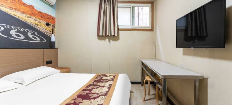 易佰良品酒店(济南西客站国际会展中心店)图片