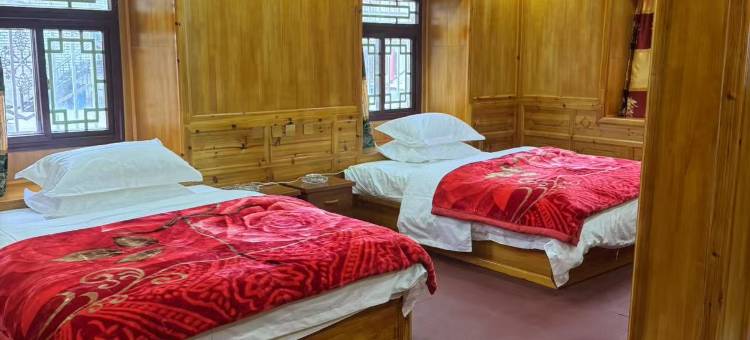 新都桥沁玲民宿图片