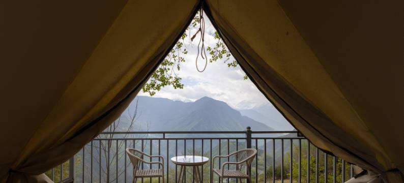 山云涧·360°全视野·山川之巅自然悬崖美宿(理县店)图片