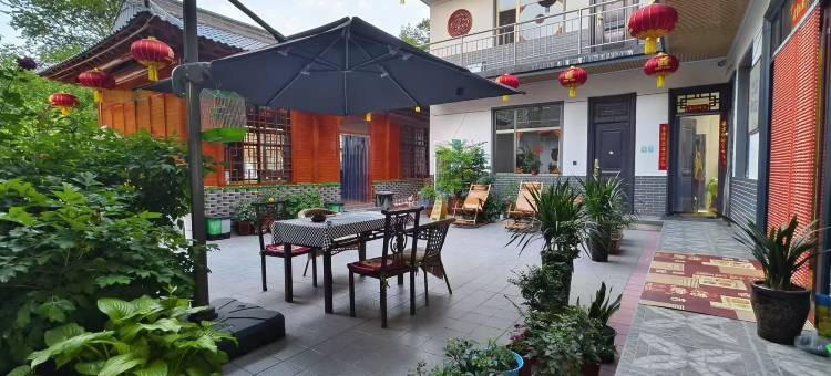 麦积山石窟庄园图片