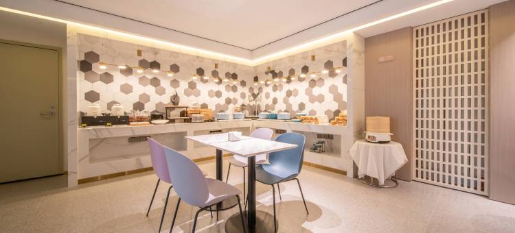 银座佳驿酒店(烟台开发区长江路金沙滩海水浴场店)图片