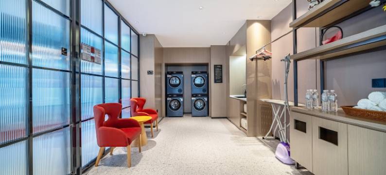 固镇浪漫旅程酒店(投资大厦店)图片