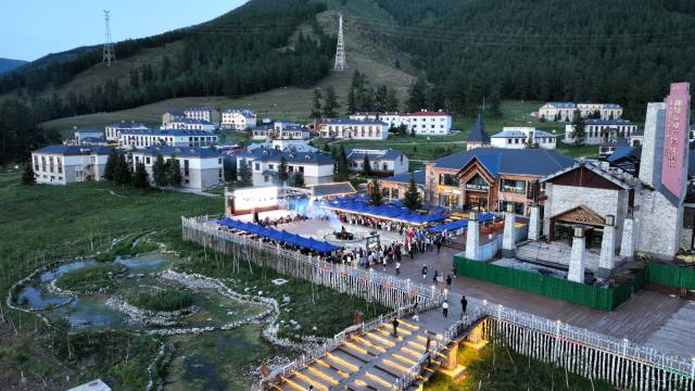 喀纳斯鸿福生态度假酒店图片