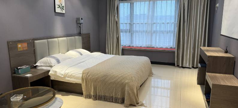 静隅民宿(万达广场店)图片