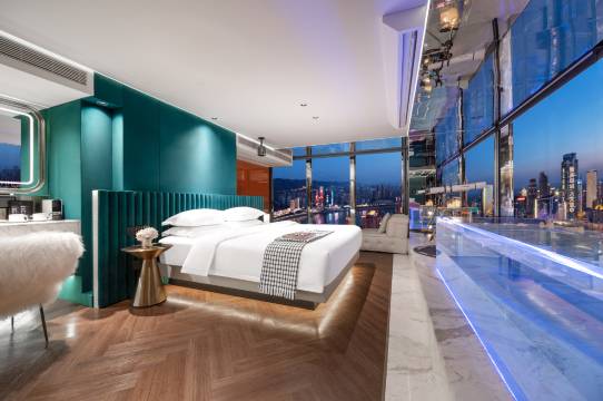 重庆解放碑洪崖洞BERKIN佰利金高空江景酒店图片