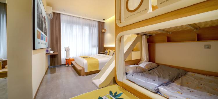 万岁居民宿(开封清明上河园店)图片