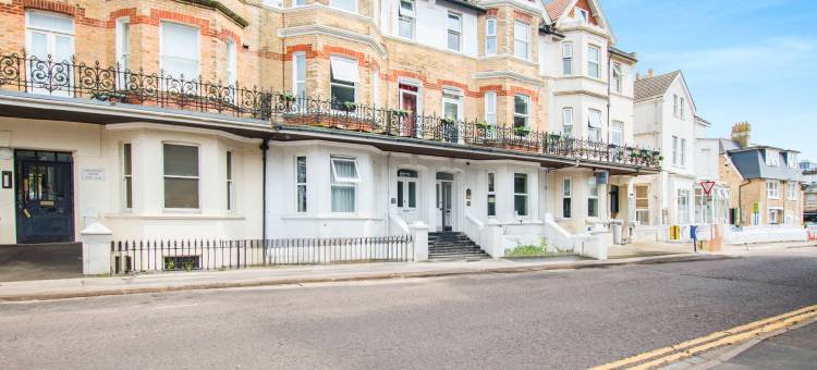 OYO 伯恩矛斯小屋(OYO The Lodge Bournemouth)图片