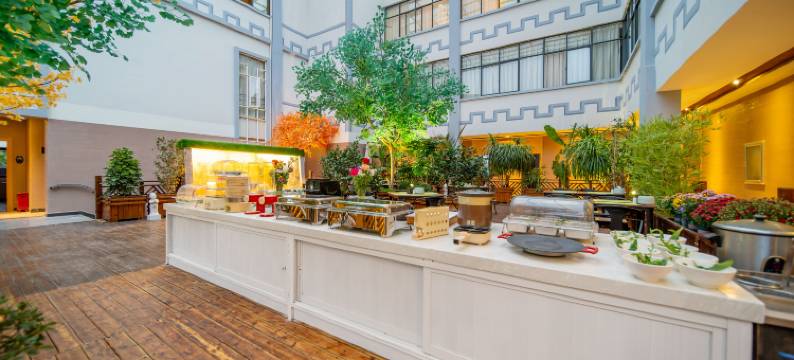 景谷芳庭假日酒店图片