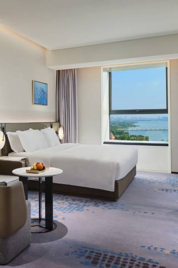 武汉保和皇冠假日酒店图片