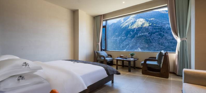 四姑娘山半隐•云栖山舍Villa·雪山全景美宿图片